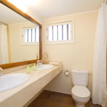 Charming Lanzarote Casa Tingu 3 Bedrooms Heated Private Pool Centre Of